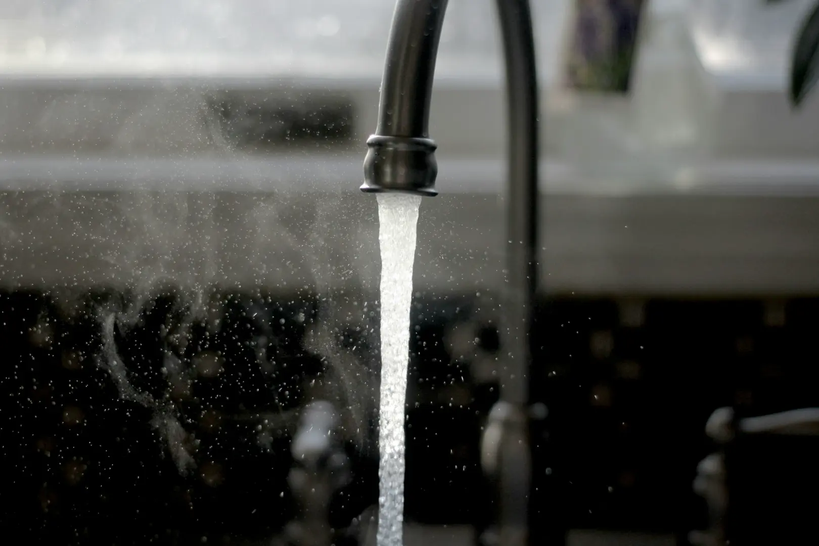 When to Call a Professional Plumber